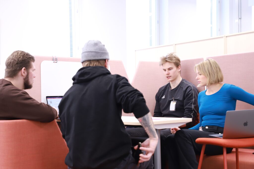 VaasaHack – Yhteisöllisyys 11.-12.4.2025